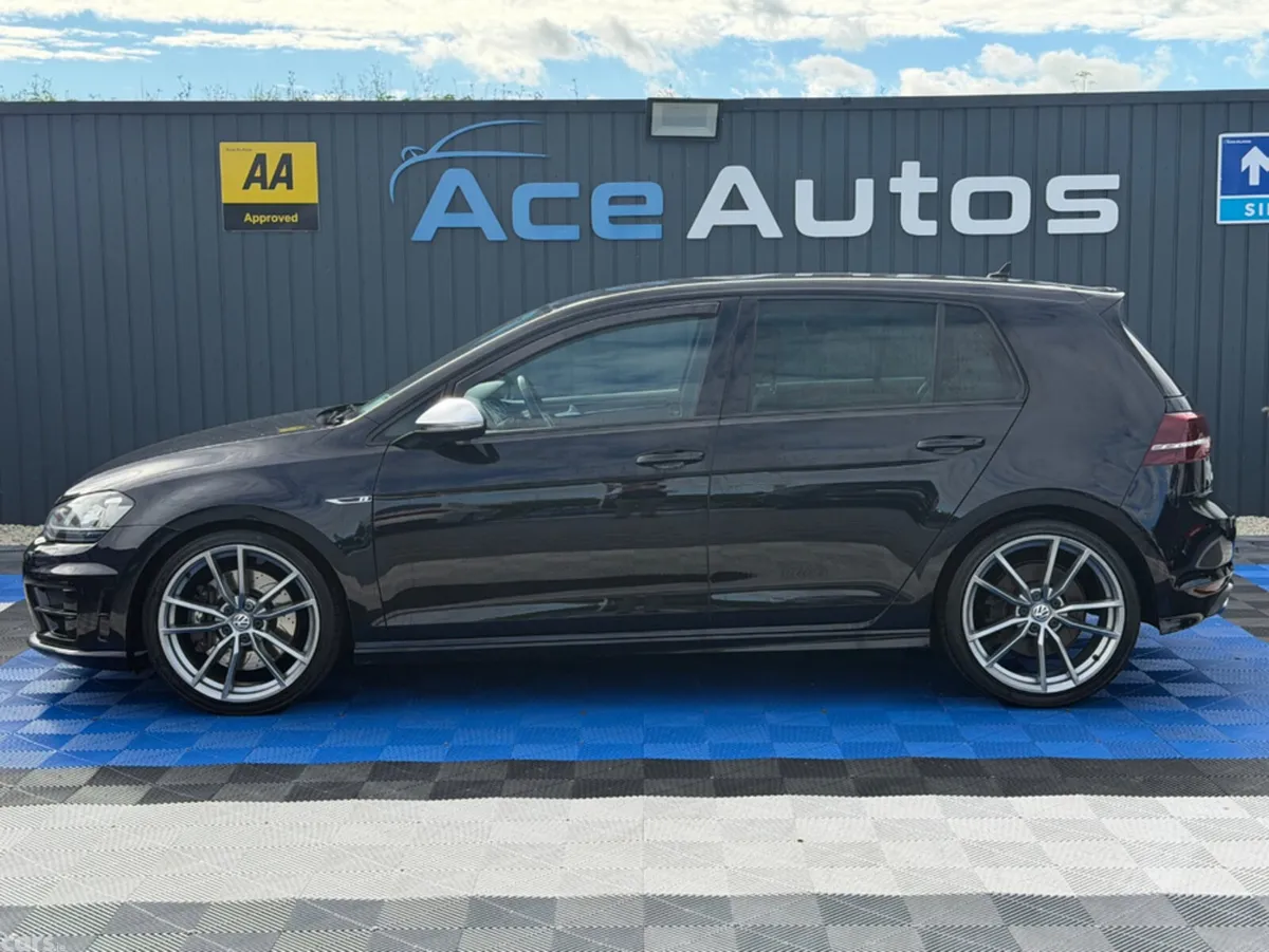 Volkswagen Golf Hatchback, Petrol, 2016, Black