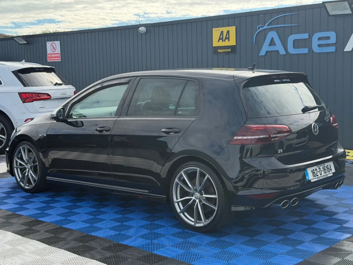 Volkswagen Golf Hatchback, Petrol, 2016, Black
