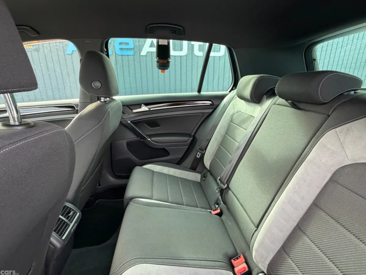 Volkswagen Golf Hatchback, Petrol, 2016, Black