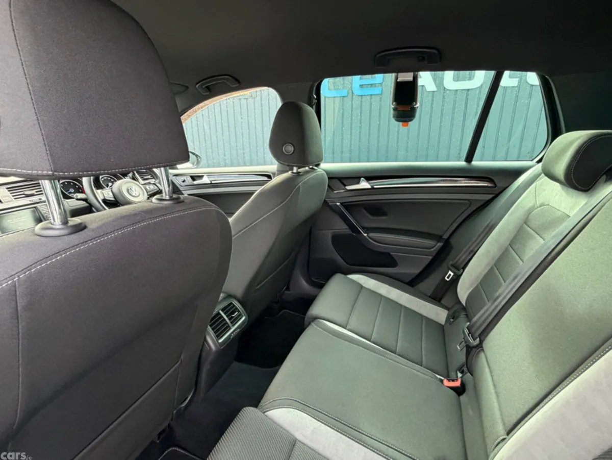 Volkswagen Golf Hatchback, Petrol, 2016, Black
