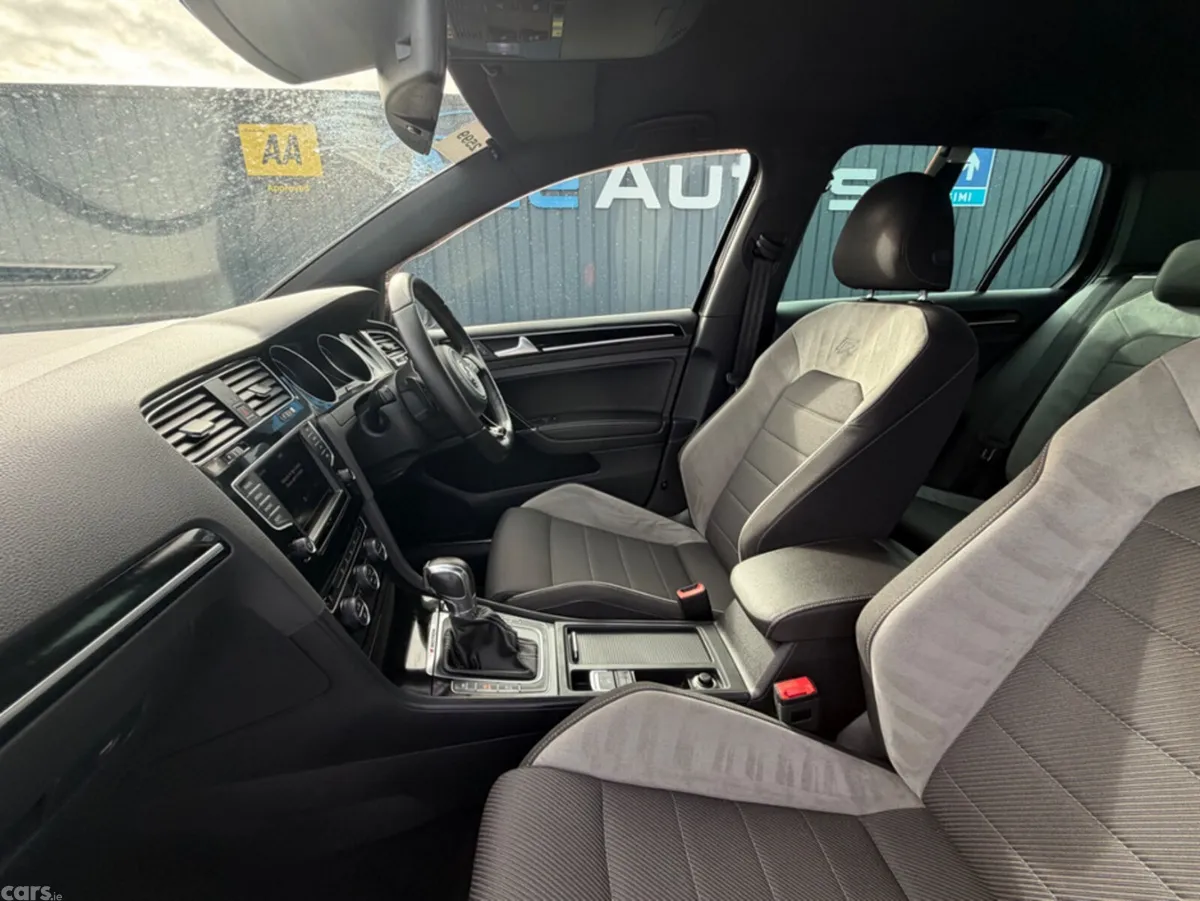 Volkswagen Golf Hatchback, Petrol, 2016, Black
