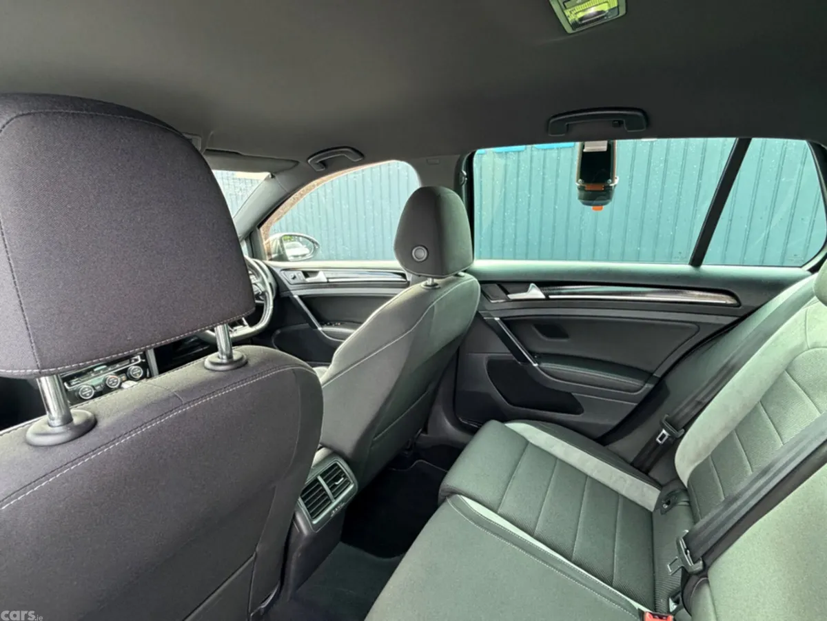 Volkswagen Golf Hatchback, Petrol, 2016, Black