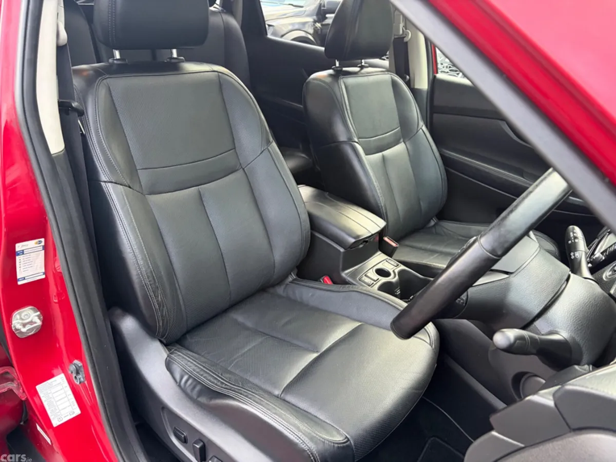 Nissan X-Trail MPV, Diesel, 2018, Red