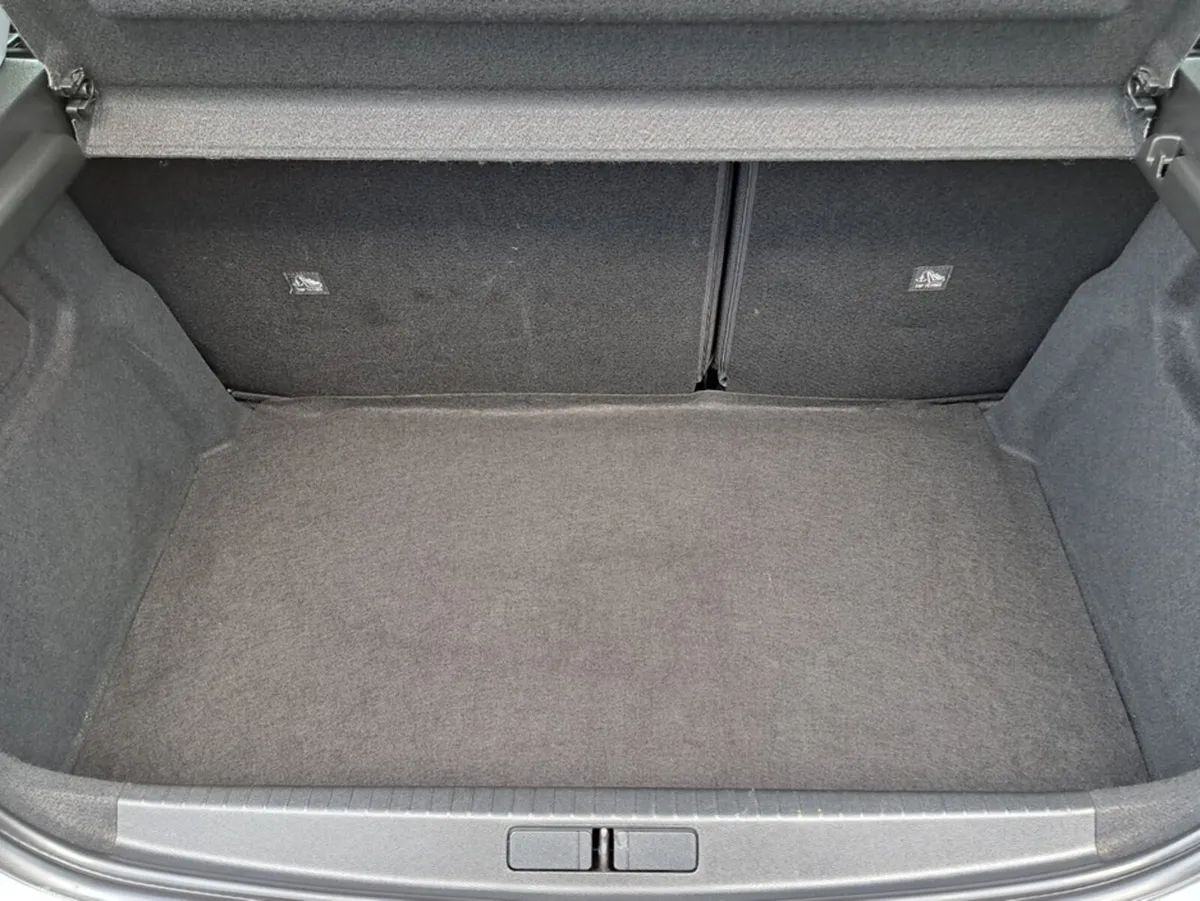 Opel Corsa Hatchback, Petrol, 2023, Grey