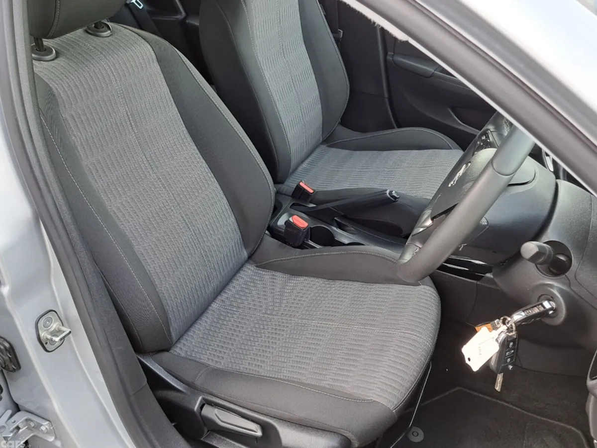 Opel Corsa Hatchback, Petrol, 2023, Grey