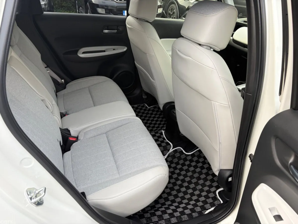 Honda Fit Hatchback, Petrol Hybrid, 2021, White
