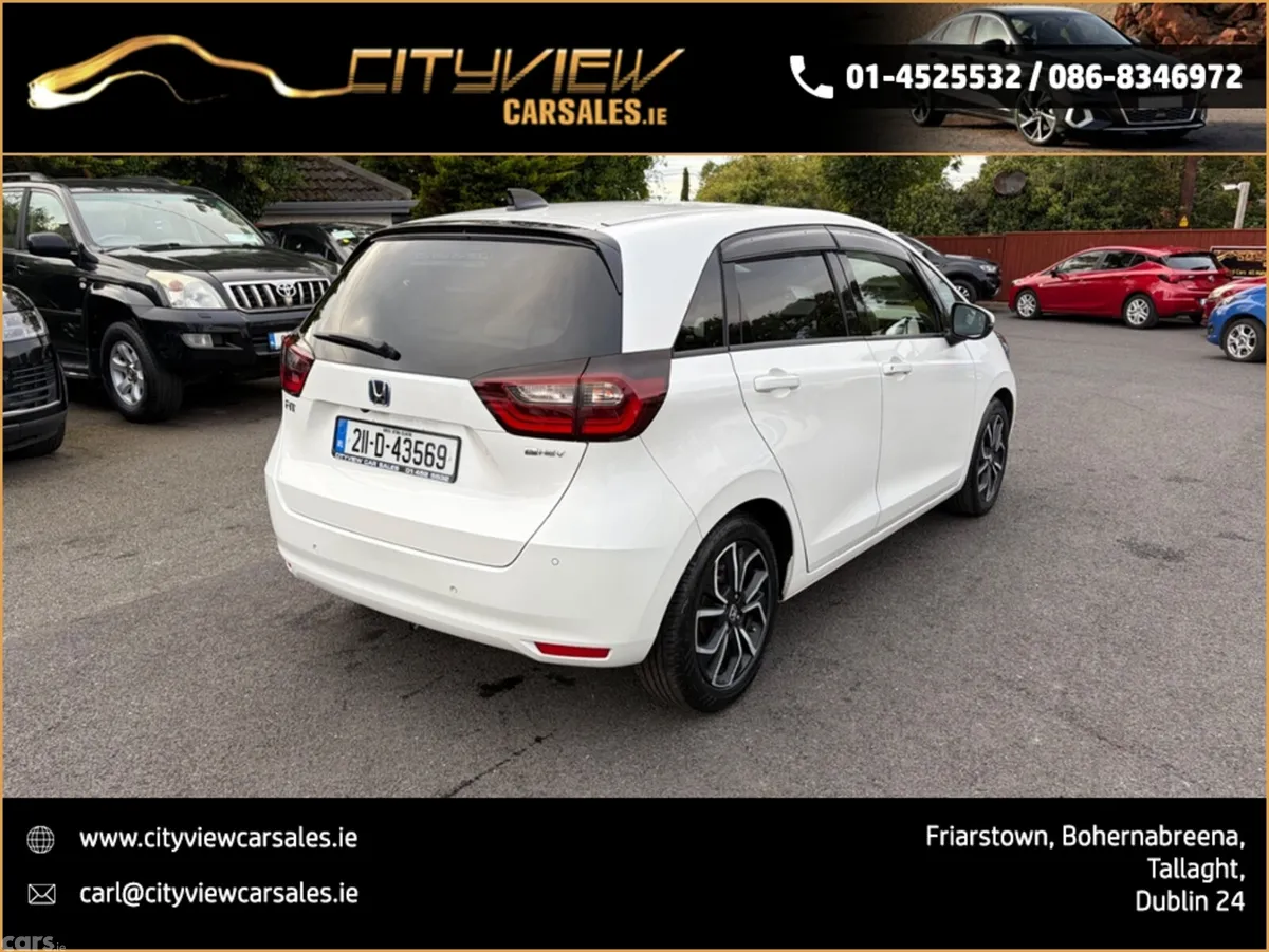 Honda Fit Hatchback, Petrol Hybrid, 2021, White