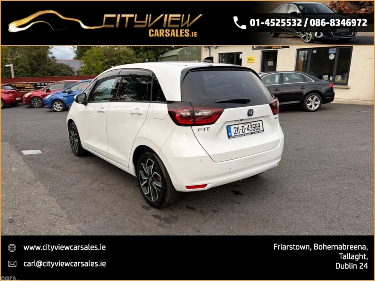 Honda Fit Hatchback, Petrol Hybrid, 2021, White