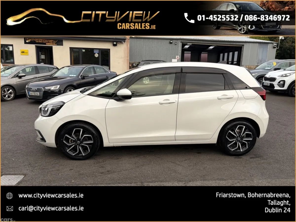 Honda Fit Hatchback, Petrol Hybrid, 2021, White