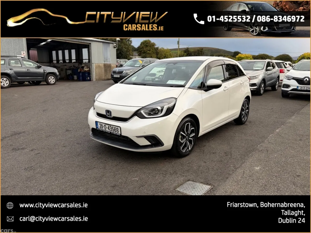 Honda Fit Hatchback, Petrol Hybrid, 2021, White