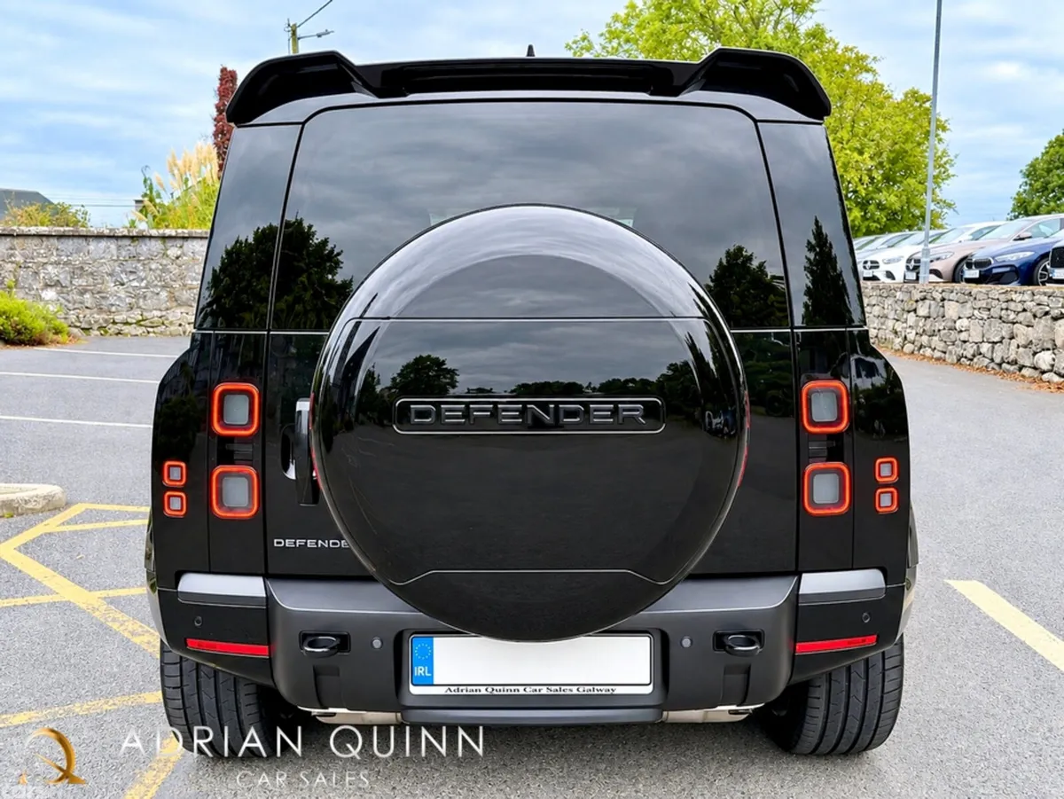 Land Rover Defender SUV, Petrol Plug-in Hybrid, 2026, Black