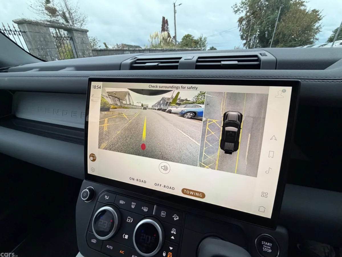 Land Rover Defender SUV, Petrol Plug-in Hybrid, 2026, Black