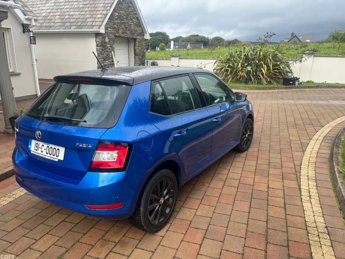 Skoda Fabia Hatchback, Petrol, 2019, Blue