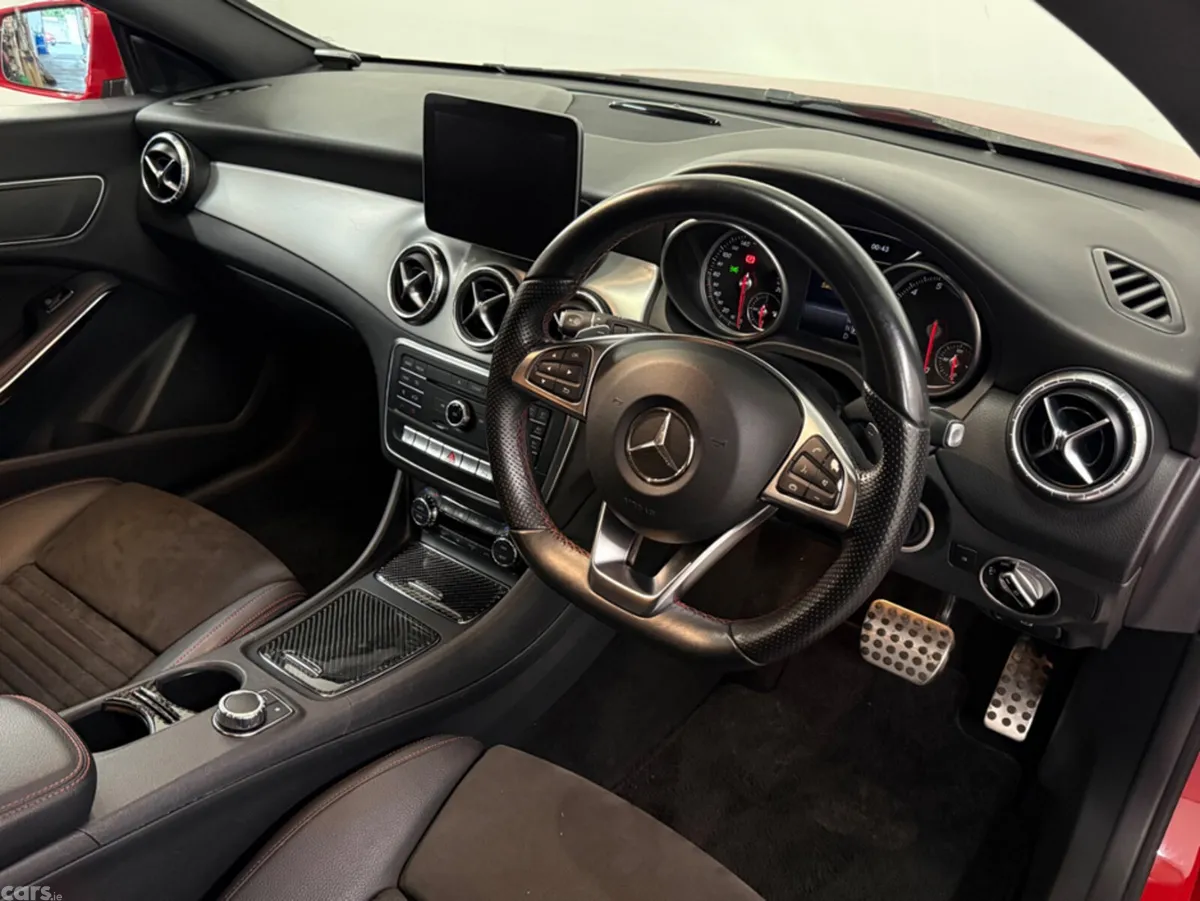 Mercedes-Benz CLA Estate, Petrol, 2018, Red