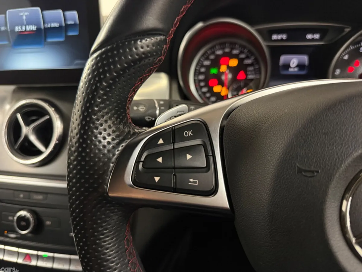 Mercedes-Benz CLA Estate, Petrol, 2018, Red