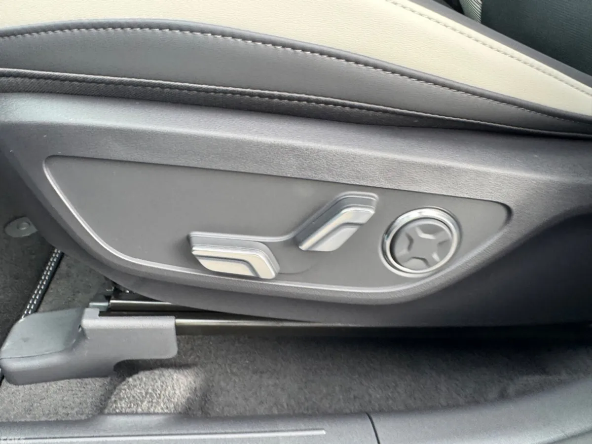 Kia EV5 SUV, Electric, 2027, Blue