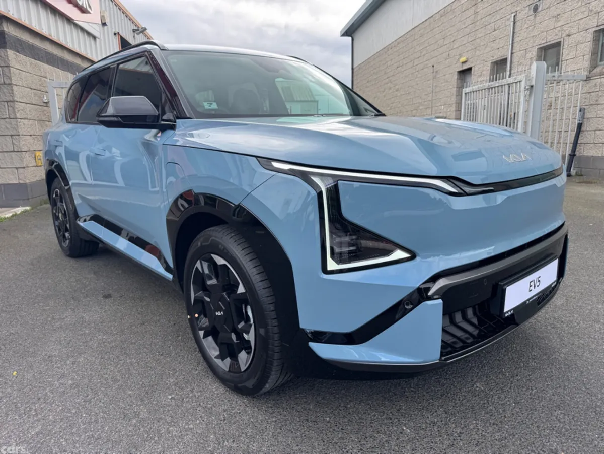 Kia EV5 SUV, Electric, 2027, Blue