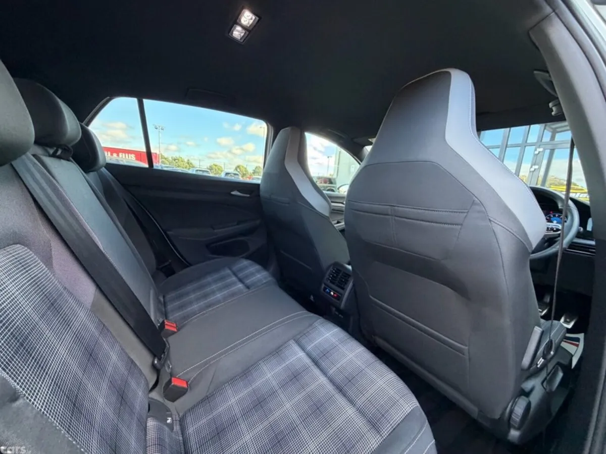 Volkswagen Golf Hatchback, Diesel, 2022, White