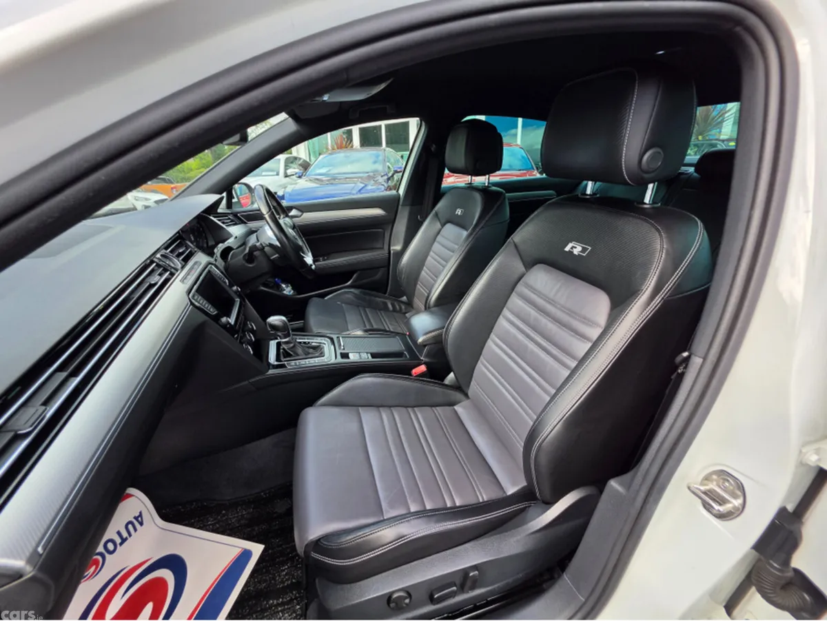Volkswagen Passat Saloon, Petrol, 2017, White