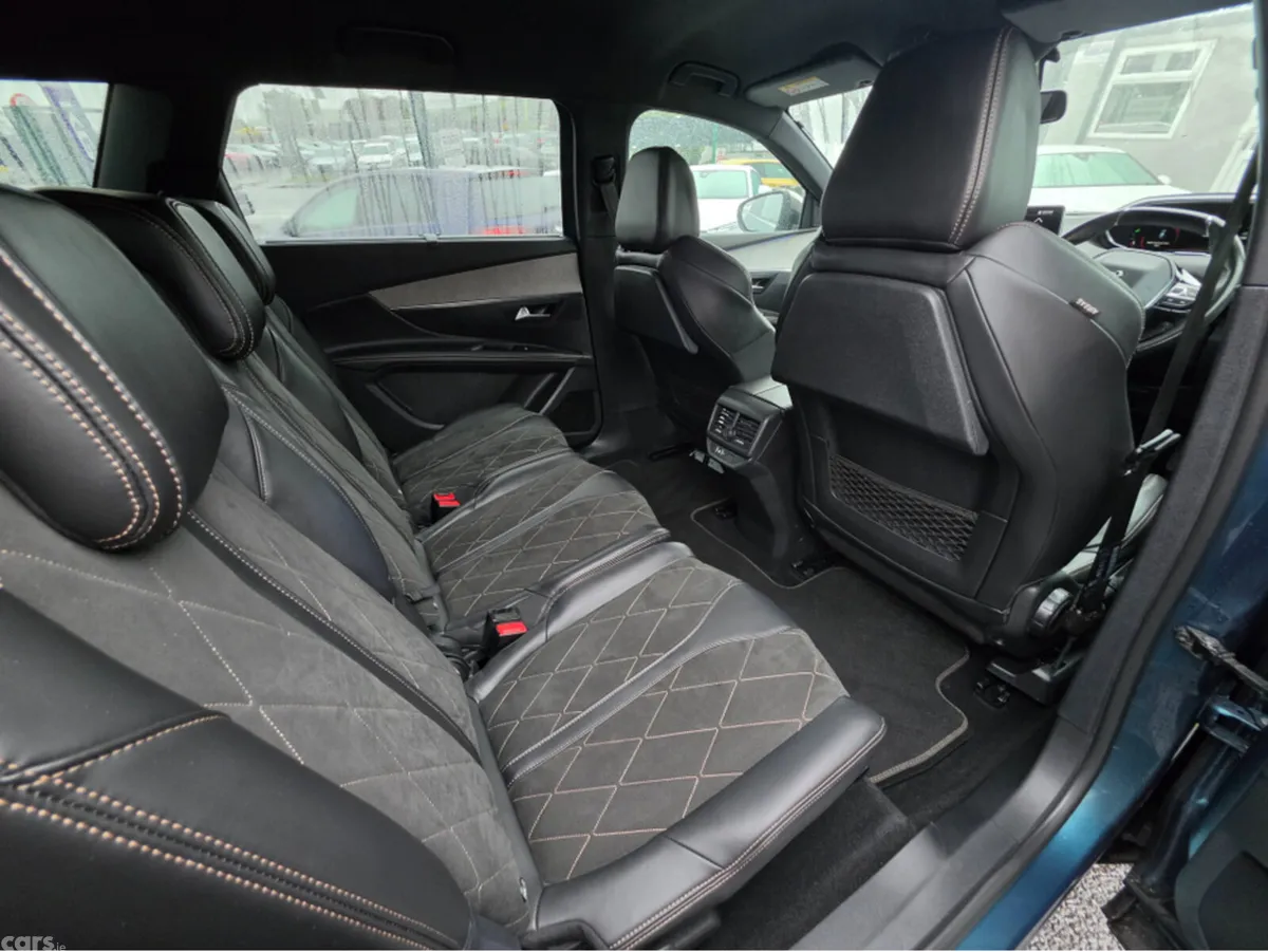 Peugeot 5008 MPV, Diesel, 2018, Blue