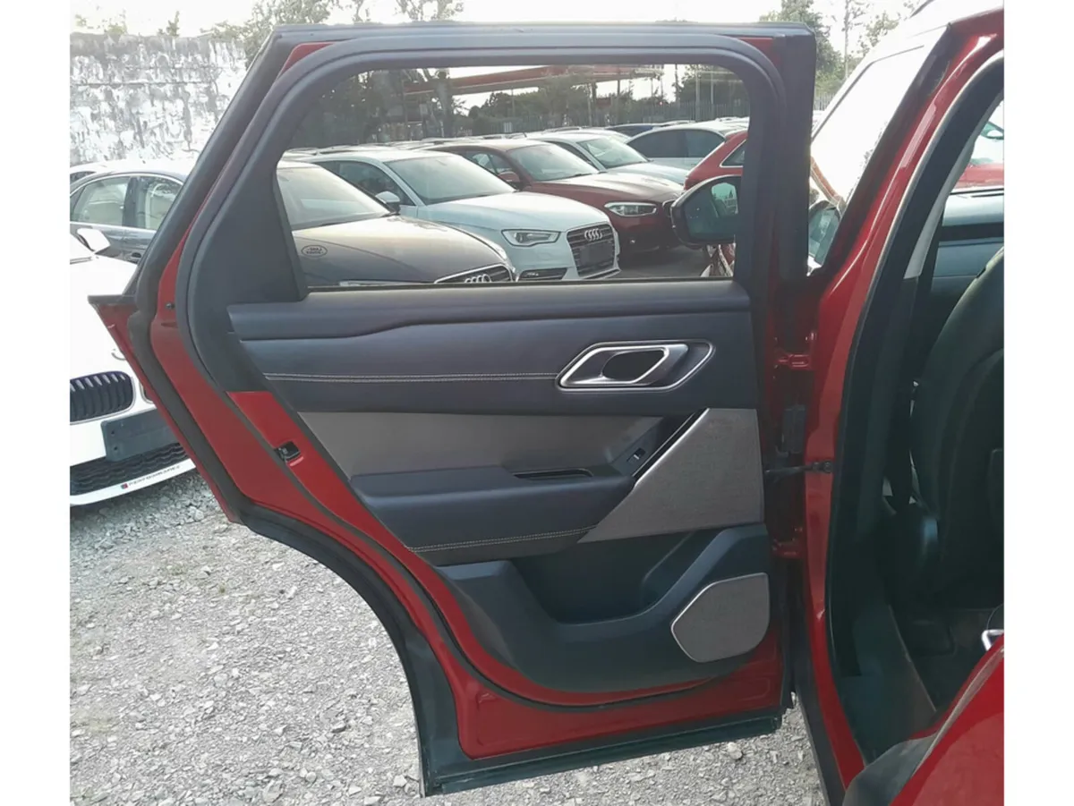 Land Rover Range Rover Velar Estate, Diesel, 2019, Red