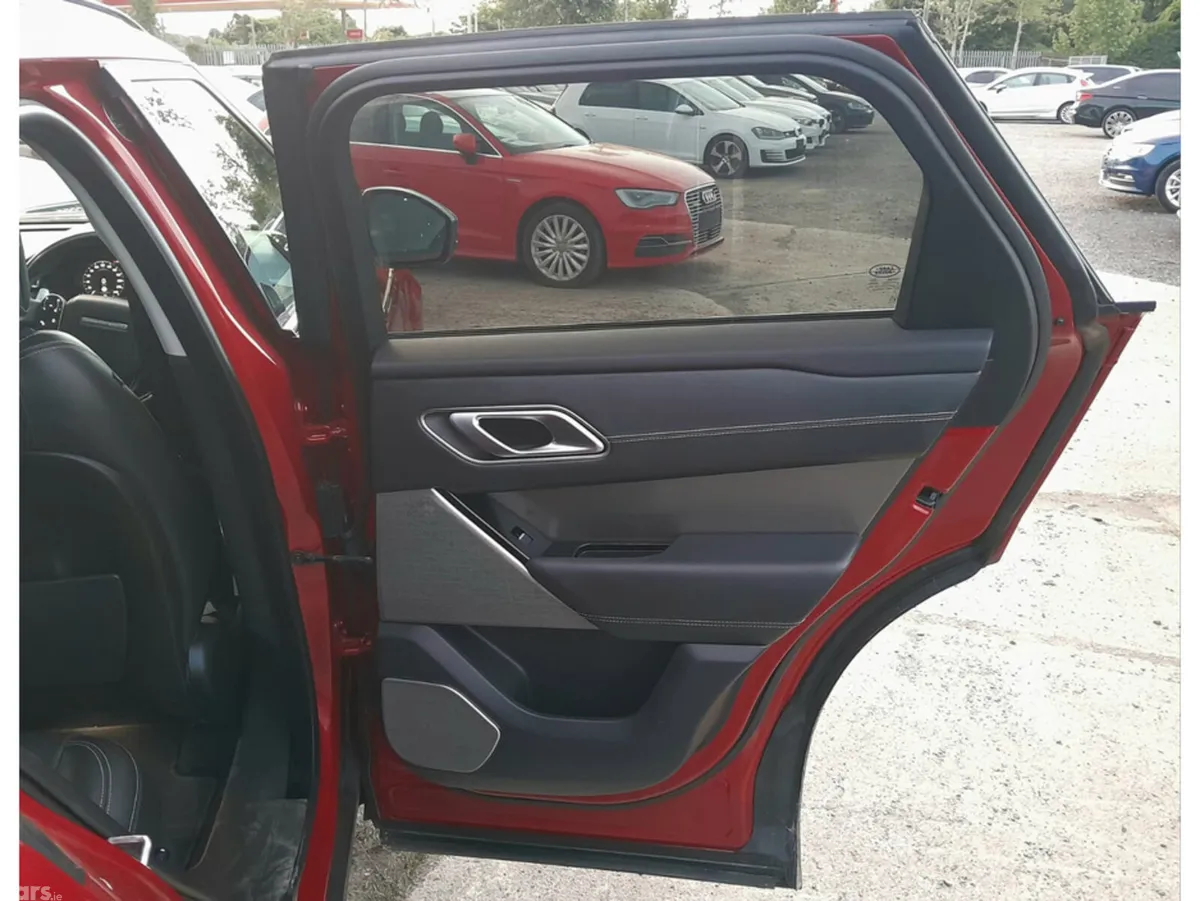 Land Rover Range Rover Velar Estate, Diesel, 2019, Red