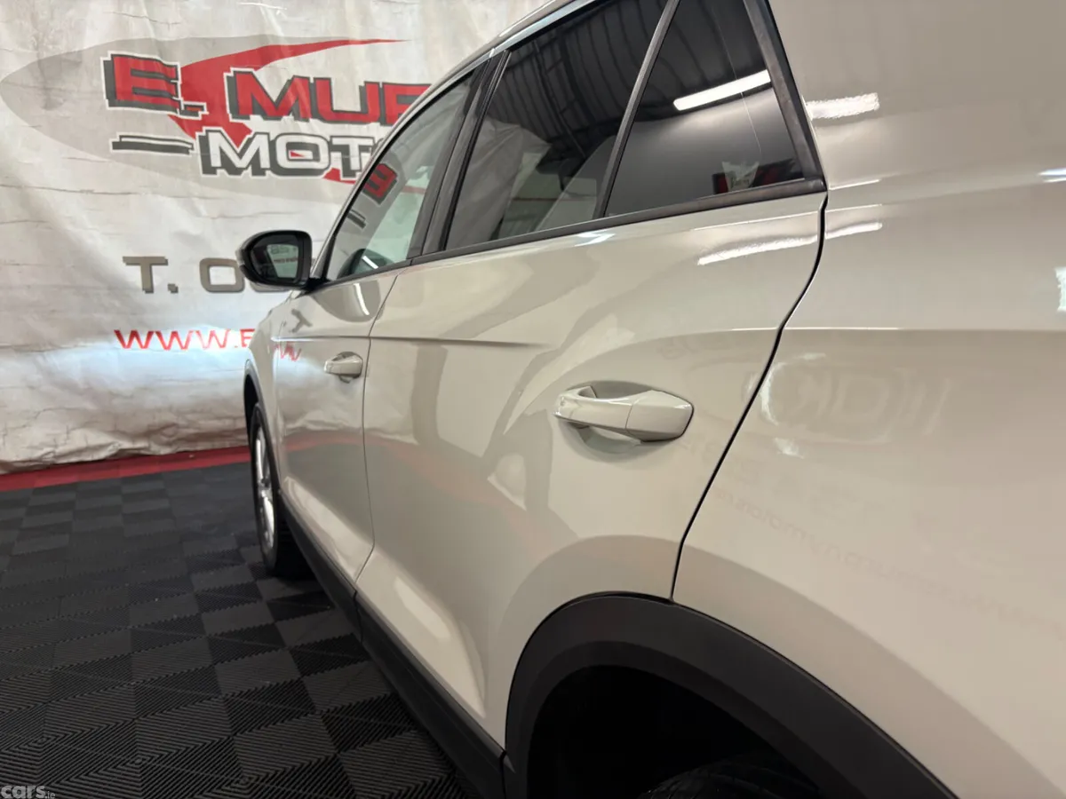 Volkswagen T-Roc SUV, Petrol, 2023, Grey