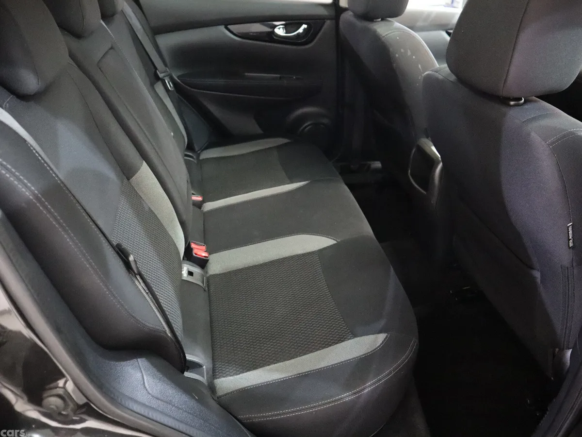 Nissan Qashqai SUV, Diesel, 2018, Black