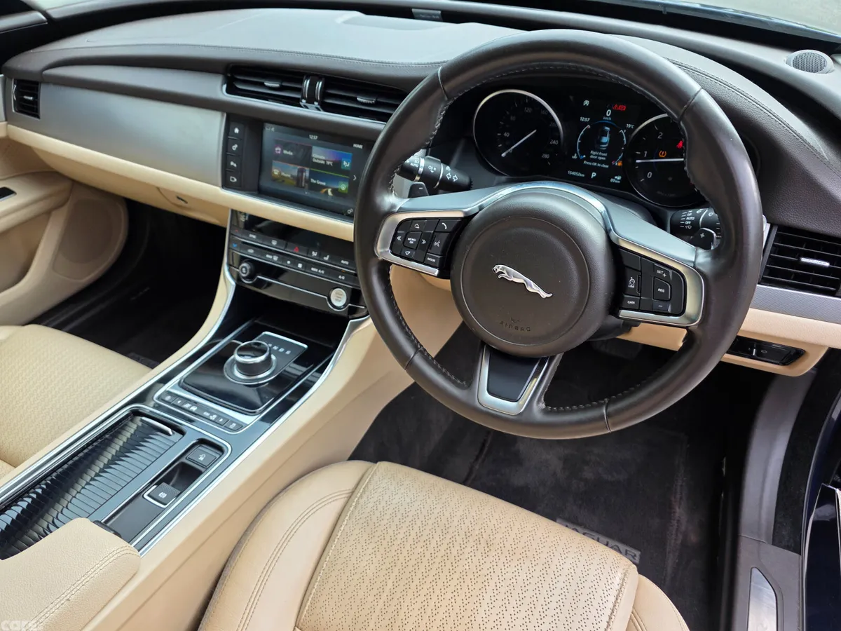Jaguar XF Estate, Diesel, 2019, Blue