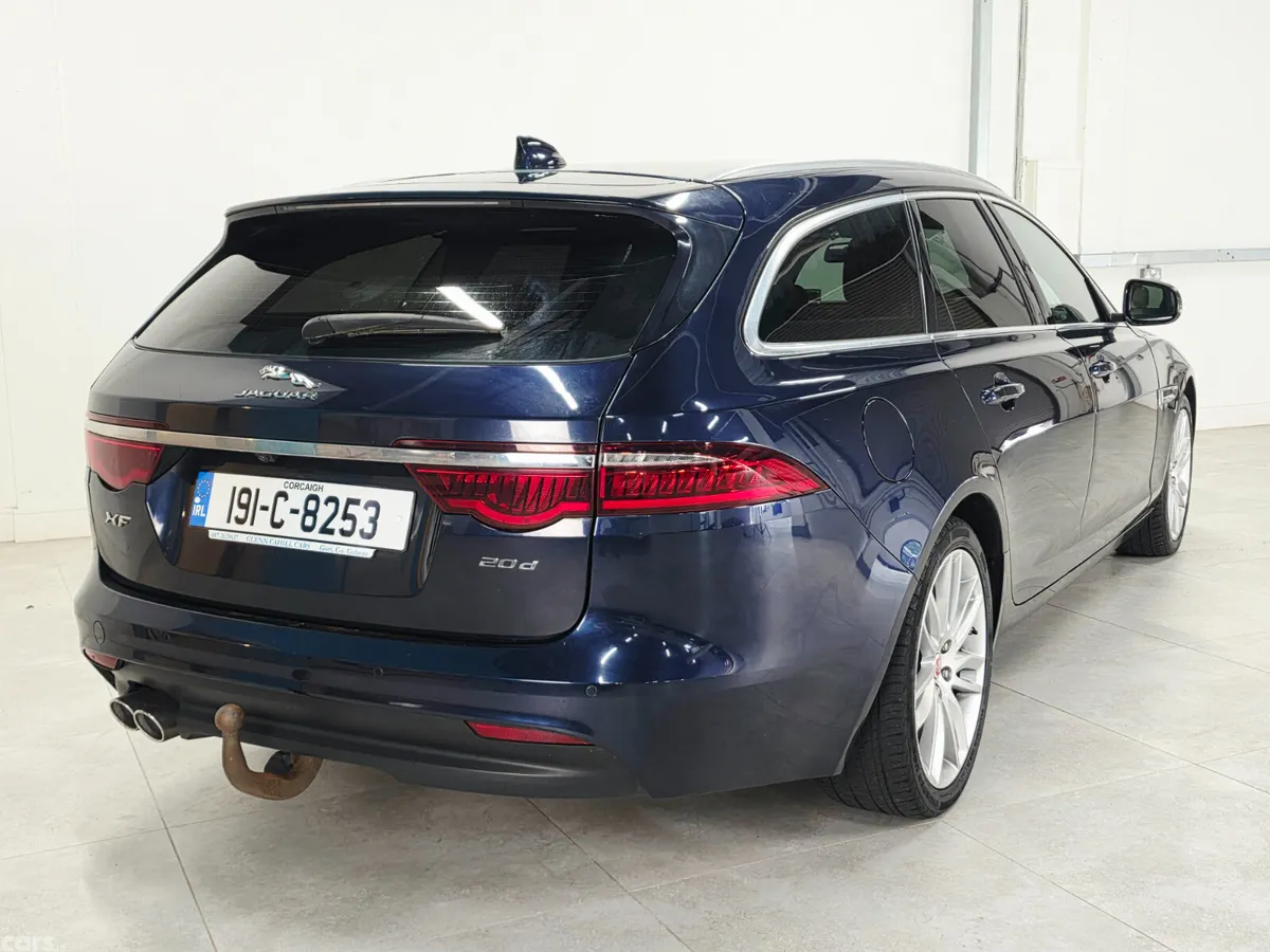 Jaguar XF Estate, Diesel, 2019, Blue