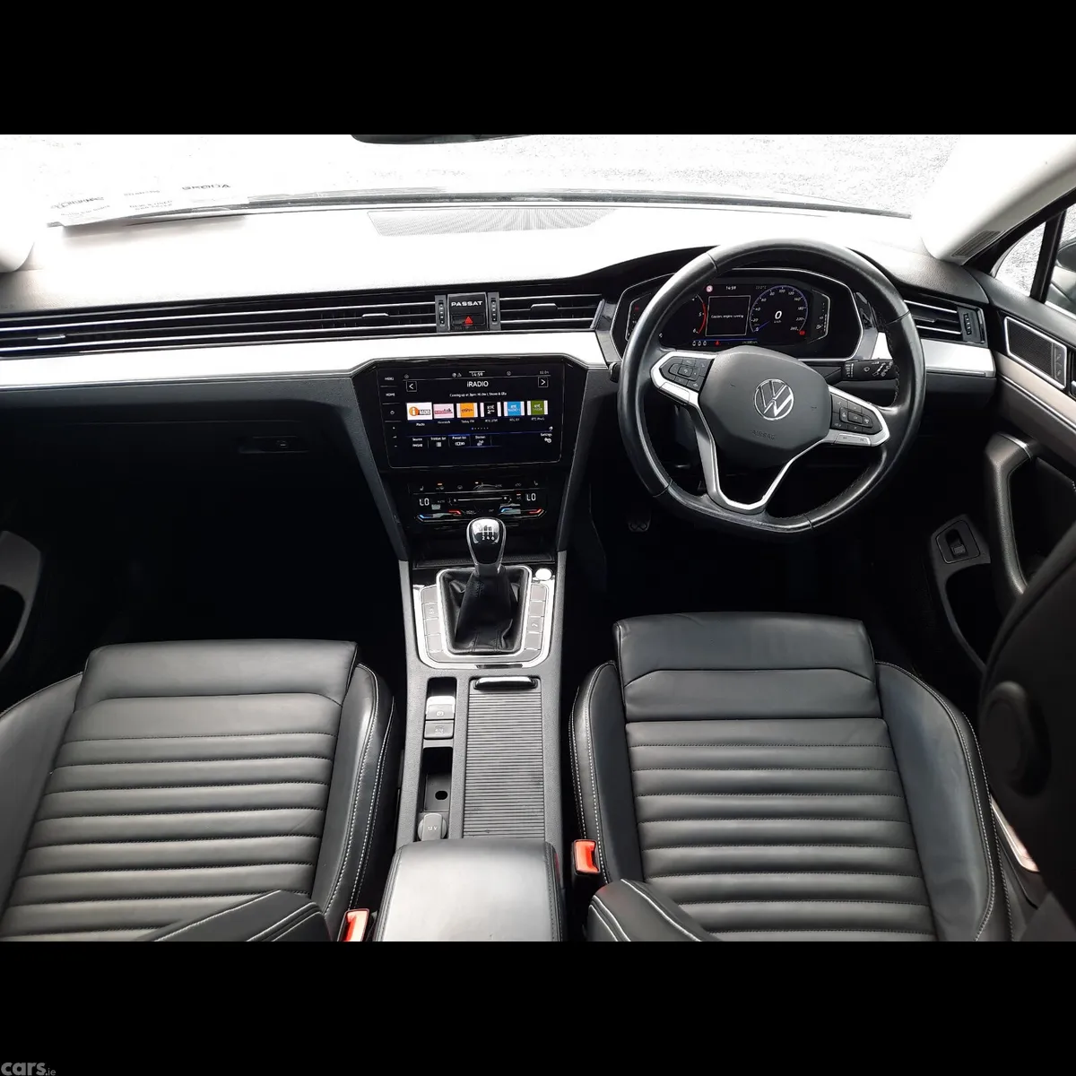 Volkswagen Passat Estate, Diesel, 2022, Grey