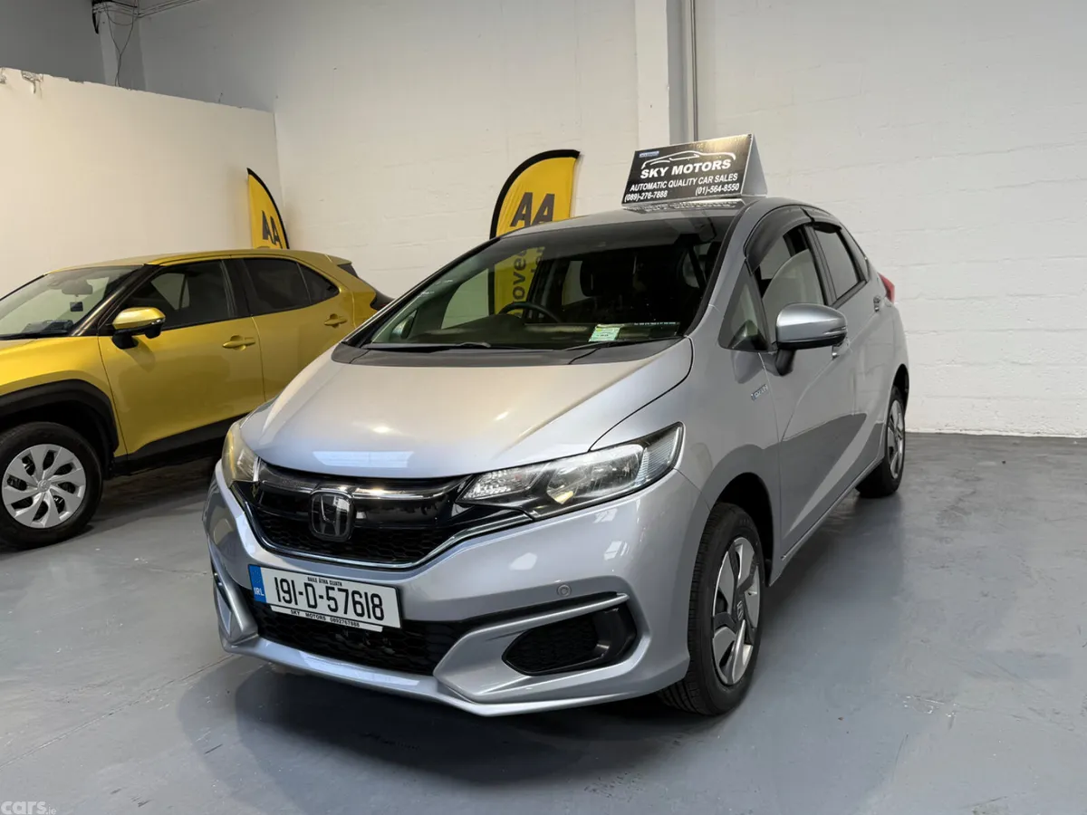 Honda Jazz Hatchback, Petrol Hybrid, 2019, Silver