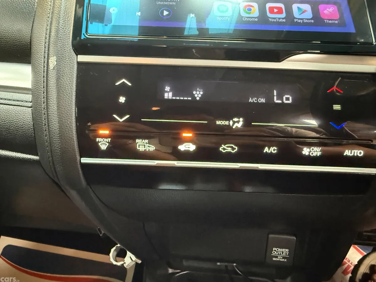 Honda Jazz Hatchback, Petrol Hybrid, 2019, Silver