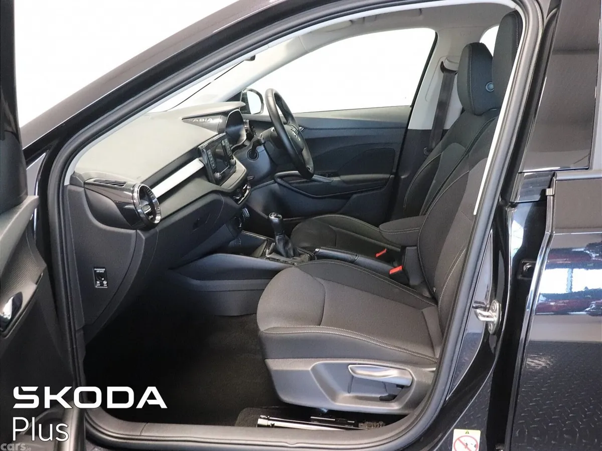 Skoda Fabia Hatchback, Petrol, 2023, Black
