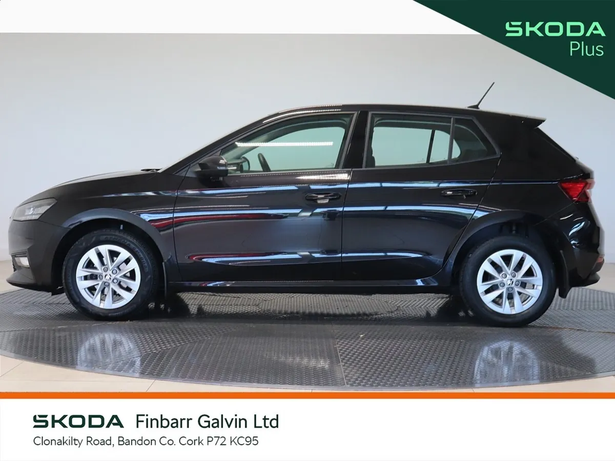Skoda Fabia Hatchback, Petrol, 2023, Black