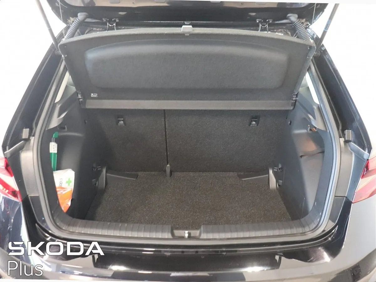 Skoda Fabia Hatchback, Petrol, 2023, Black