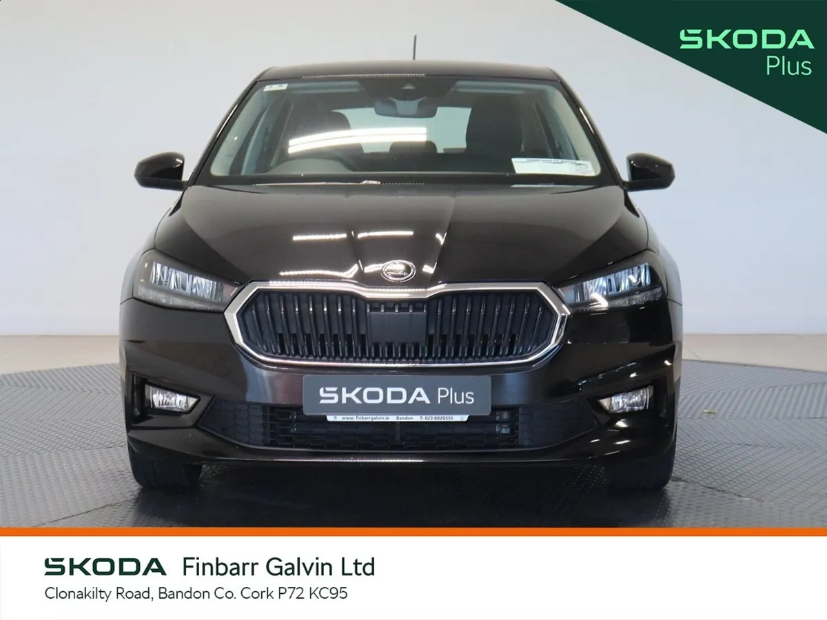 Skoda Fabia Hatchback, Petrol, 2023, Black