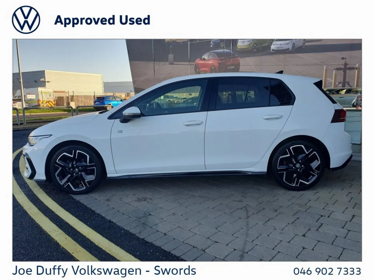 Volkswagen Golf Estate, Petrol, 2024, White