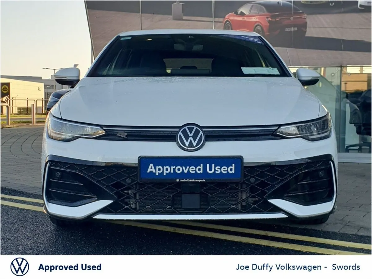 Volkswagen Golf Estate, Petrol, 2024, White
