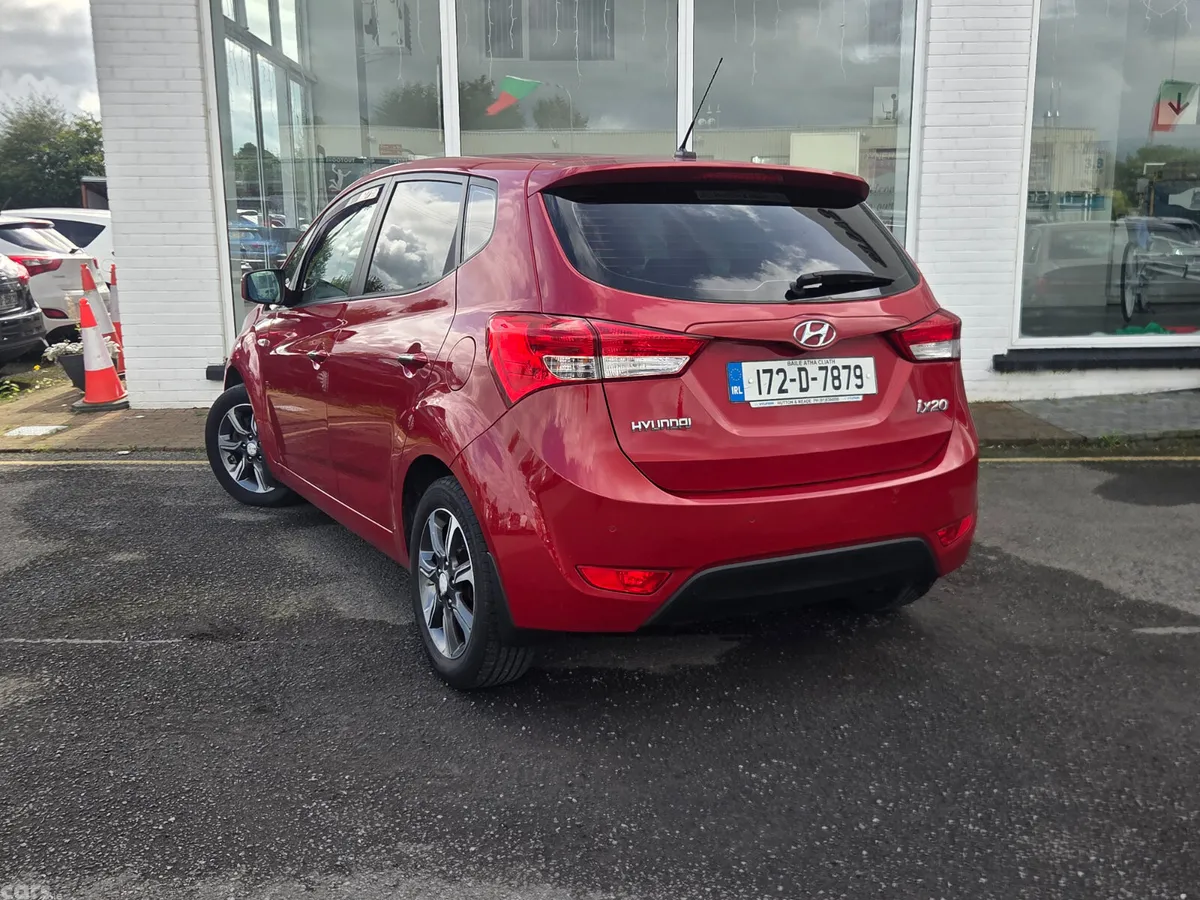 Hyundai ix20 MPV, Petrol, 2017, Red