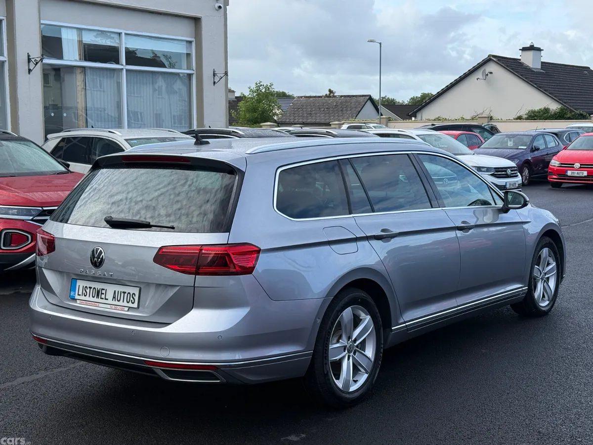 Volkswagen Passat Estate, Diesel, 2021, Silver