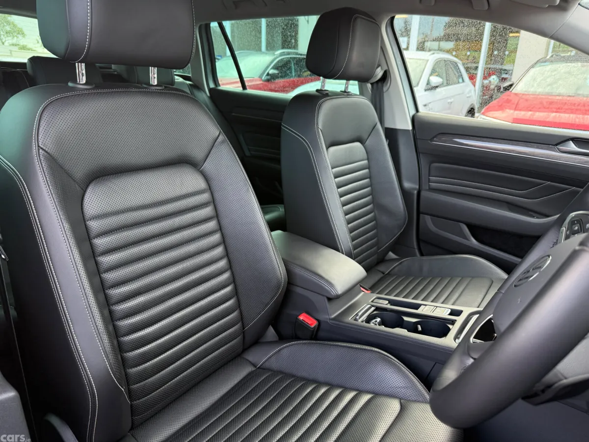 Volkswagen Passat Estate, Diesel, 2021, Silver