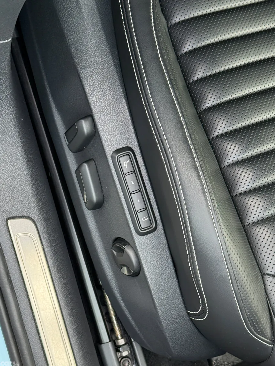 Volkswagen Passat Estate, Diesel, 2021, Silver