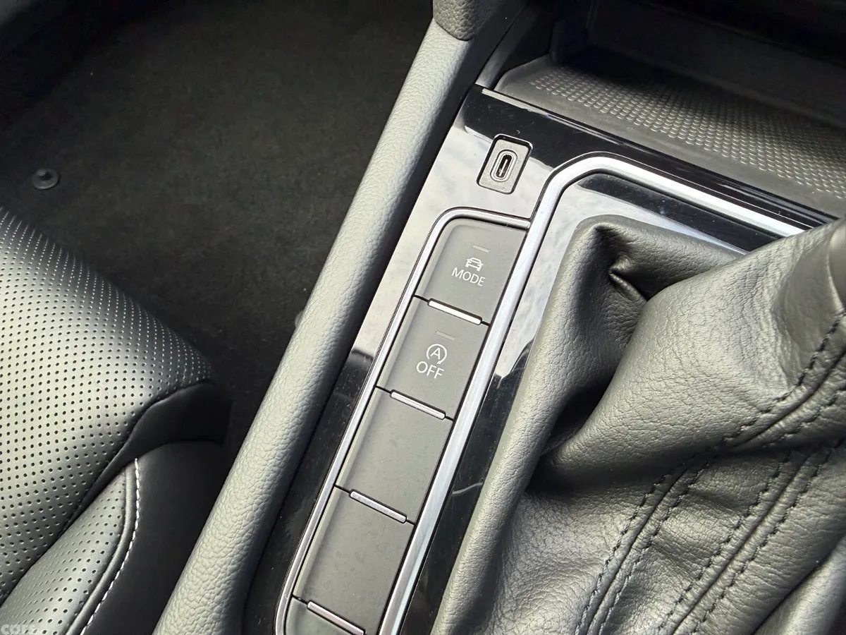 Volkswagen Passat Estate, Diesel, 2021, Silver