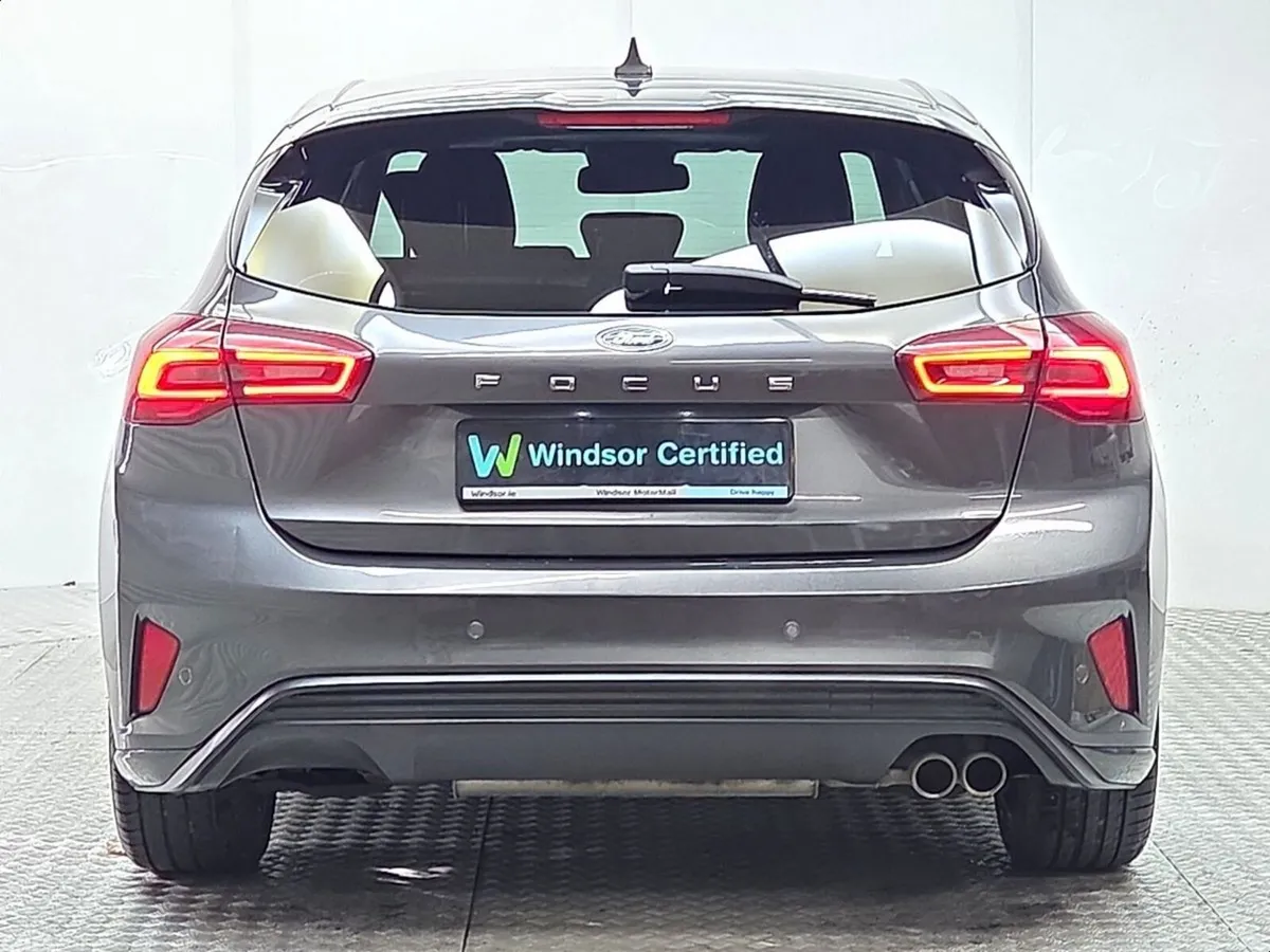 Ford Focus Hatchback, Petrol, 2024, Grey
