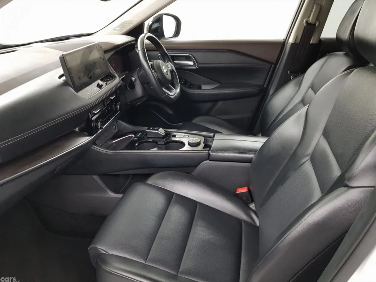 Nissan X-Trail SUV, Petrol Hybrid, 2023, White