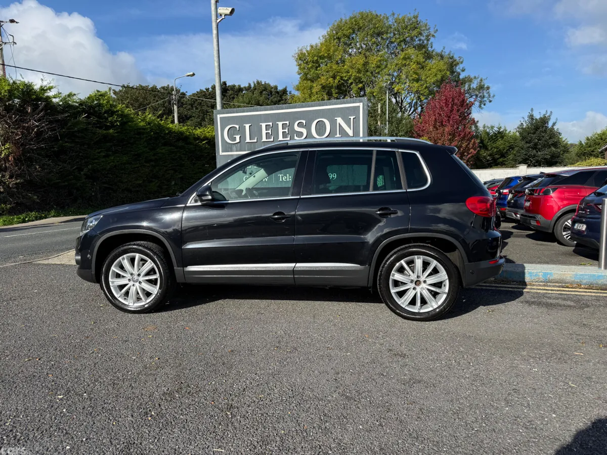 Volkswagen Tiguan SUV, Diesel, 2015, Black