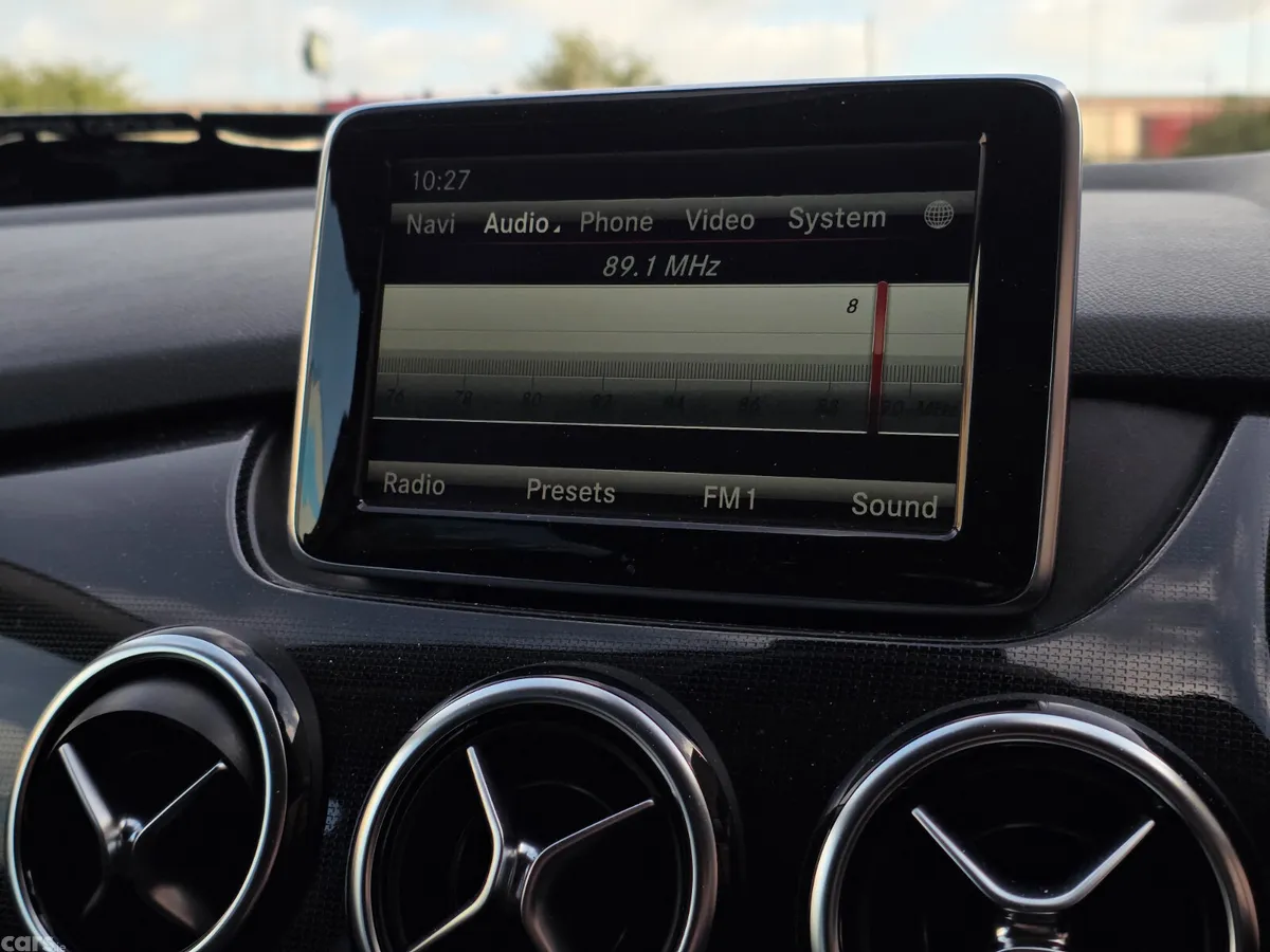 Mercedes-Benz B-Class MPV, Petrol, 2014, Brown