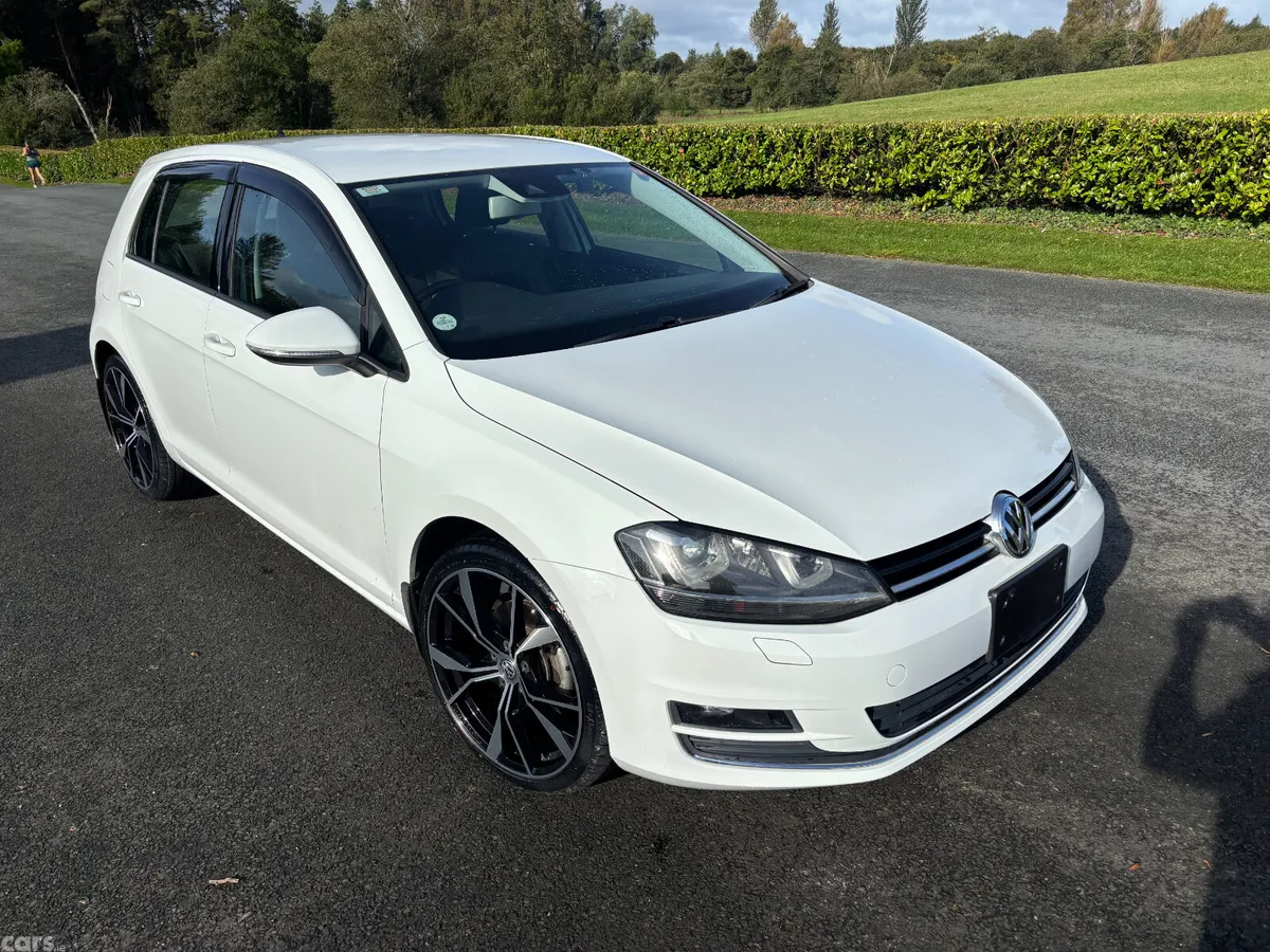 Volkswagen Golf Hatchback, Petrol, 2016, White