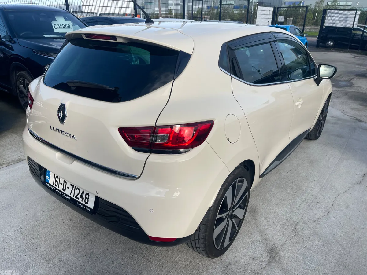 Renault Clio Hatchback, Petrol, 2016, Beige